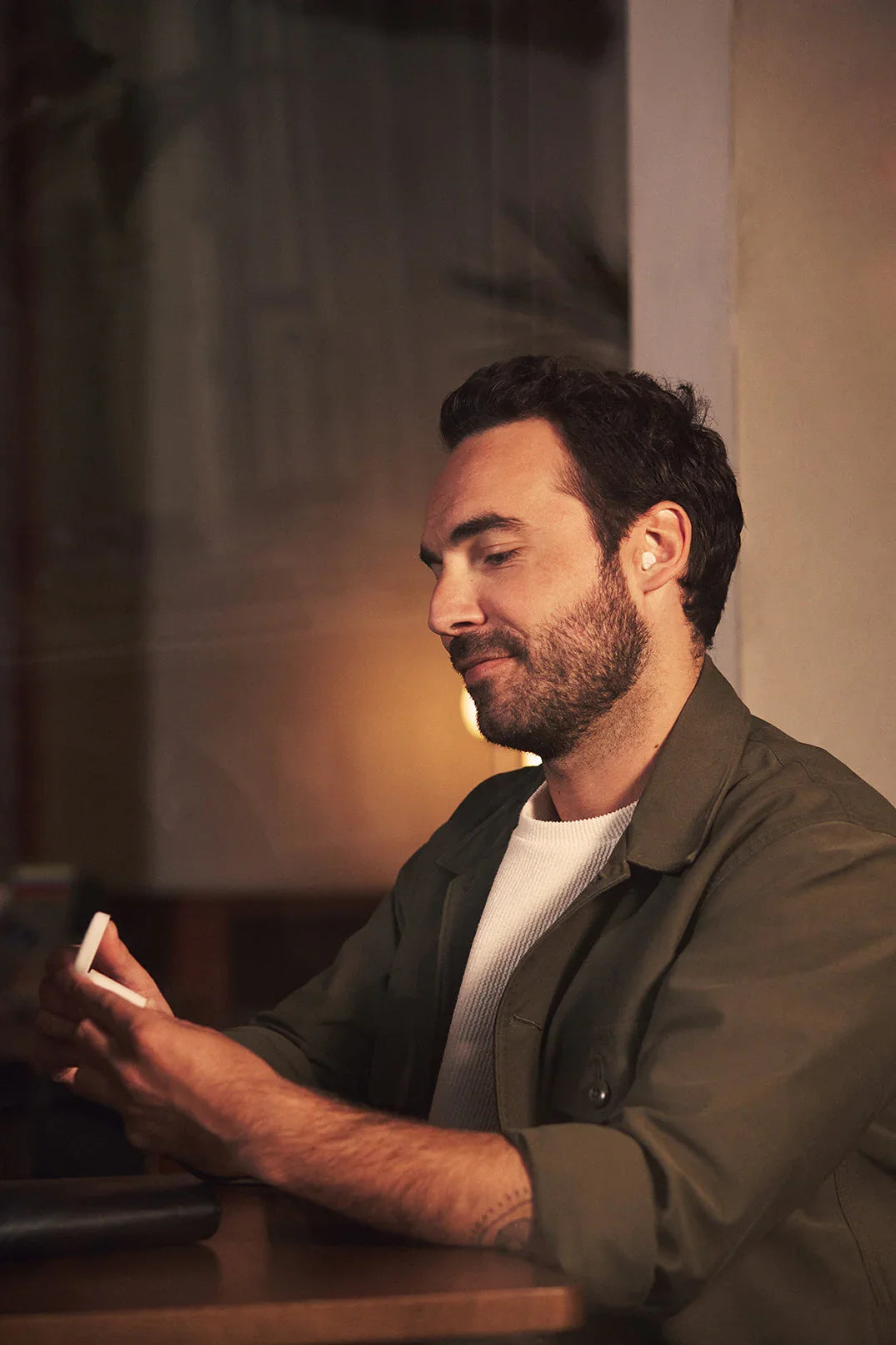 How to maintain your earplugs using klar wipes